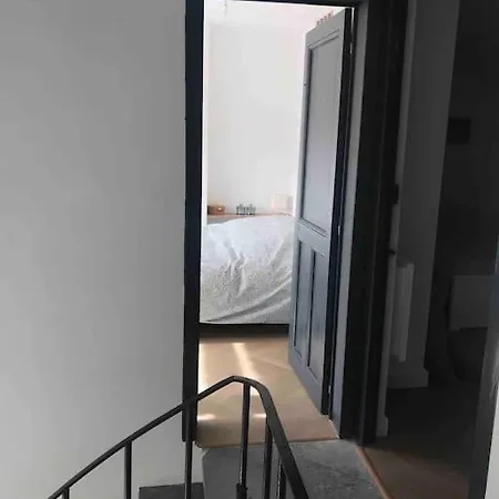 Grand En Maison De *
