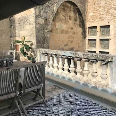 Appartement Grand En Maison De *